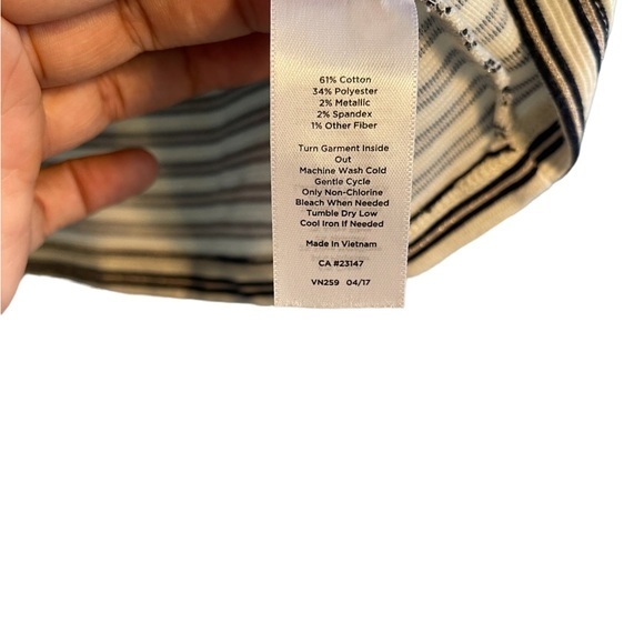 Talbots Women's Stripe Sweater Size Small P Black Cream Metallic Ruffle Sleeve‎ - Picture 4 of 6